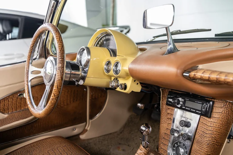 Vehicle image 529